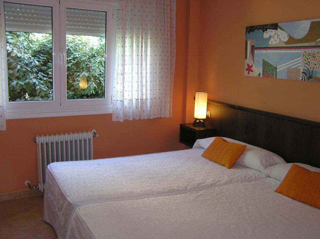 Hotel Entrevines Colunga Zimmer foto